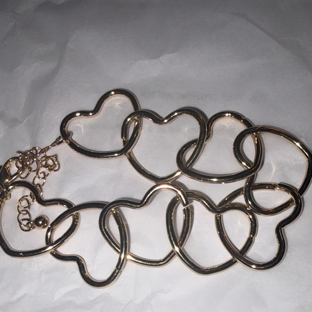 Elegant GoldTone Heart Link Bracelet Great for Valentines! New
